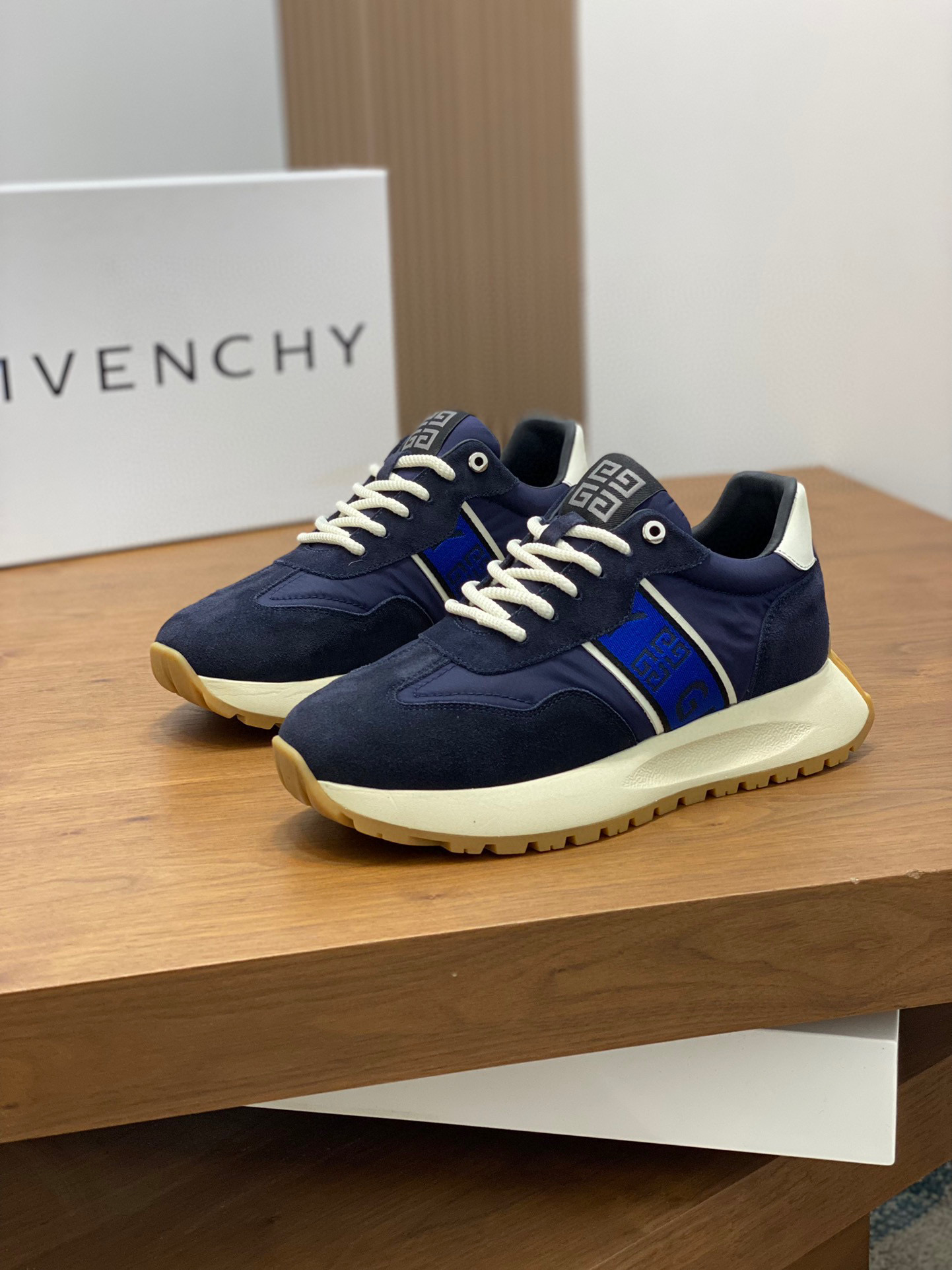 Givenchy sz39-44 hnh0113