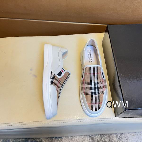 Burberry sz38-45 WM0201