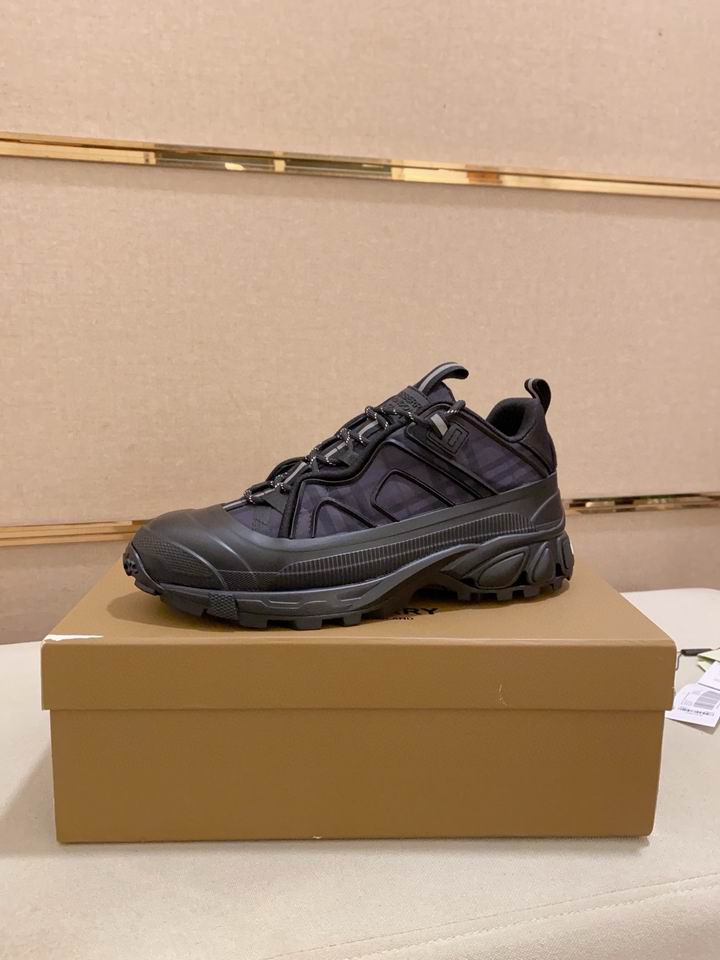 Burberry sz38-46 hnh0101