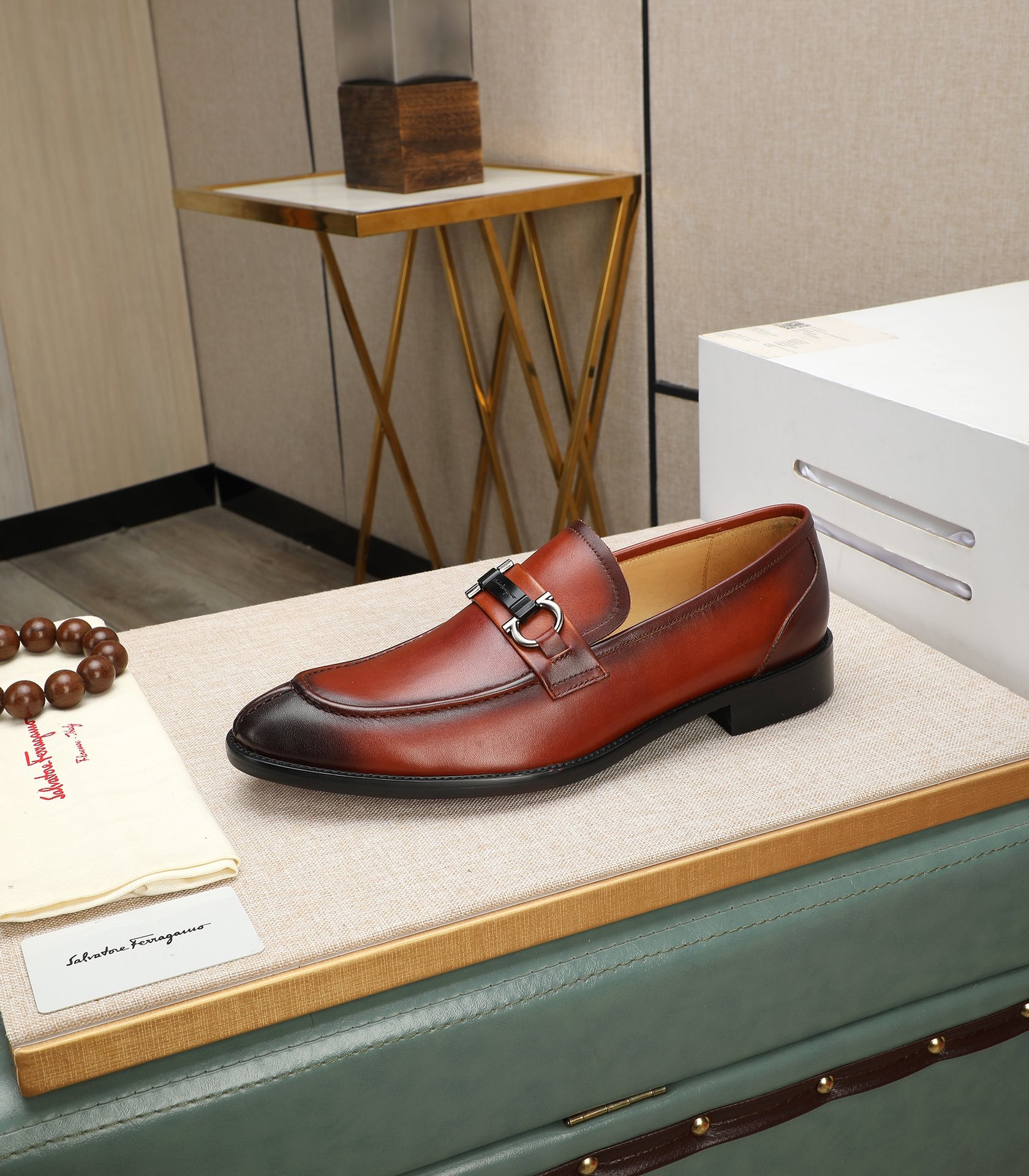 Ferragamo sz38-44 hnh0249