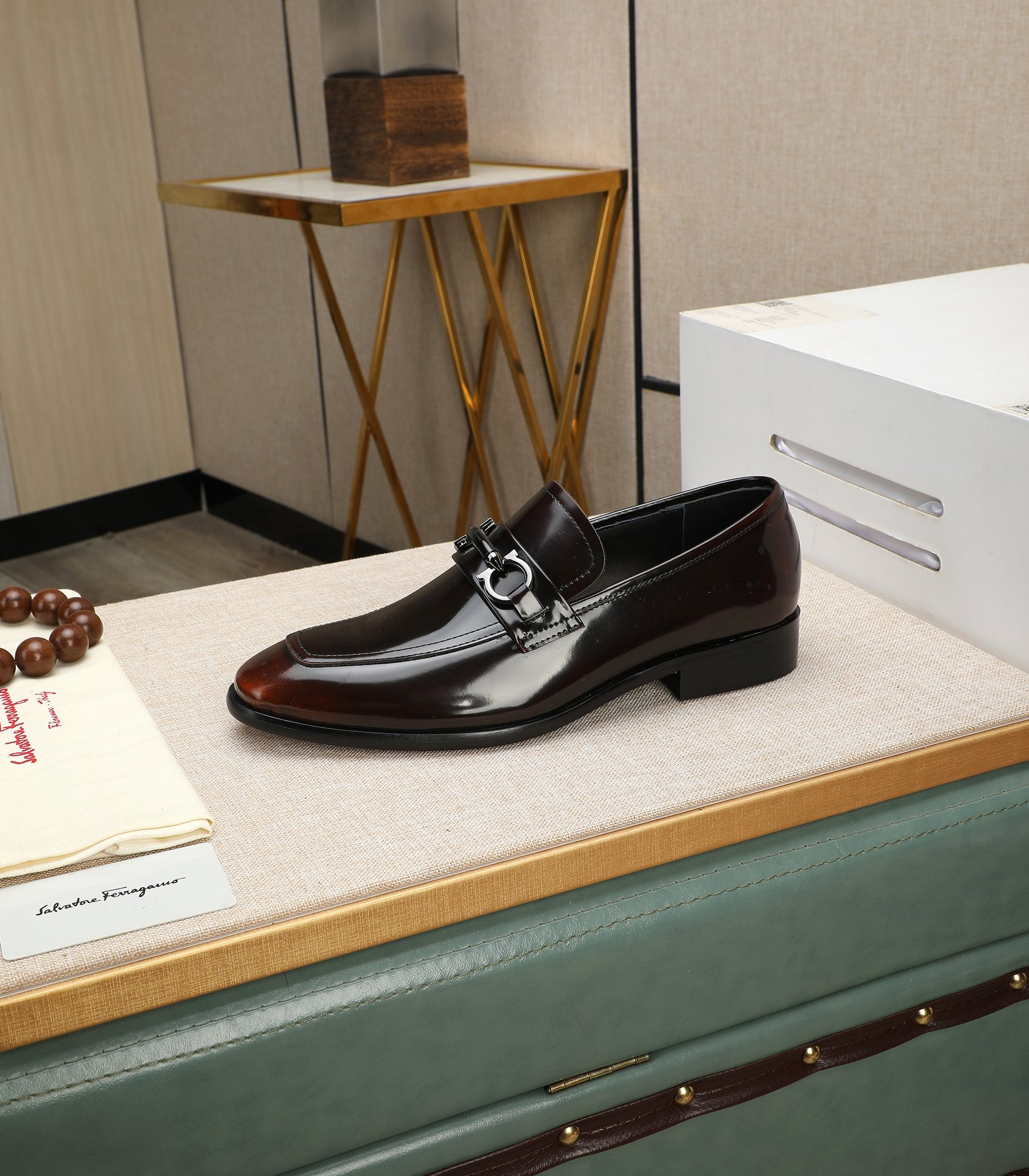 Ferragamo sz38-44 hnh0252