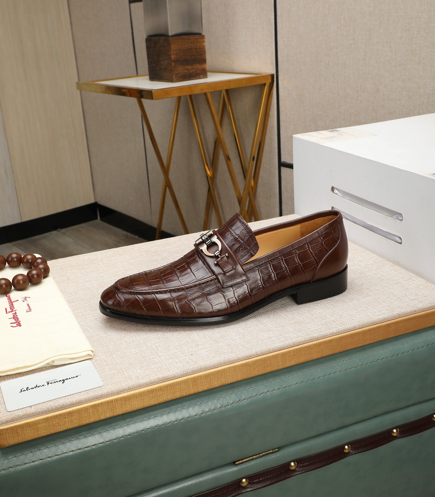 Ferragamo sz38-44 hnh0254