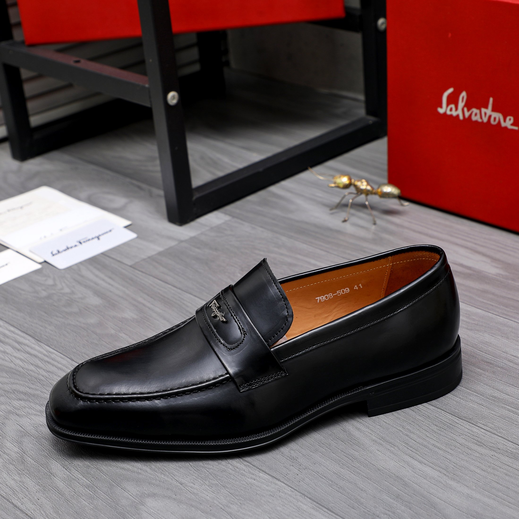 Ferragamo sz39-45 hnh0259