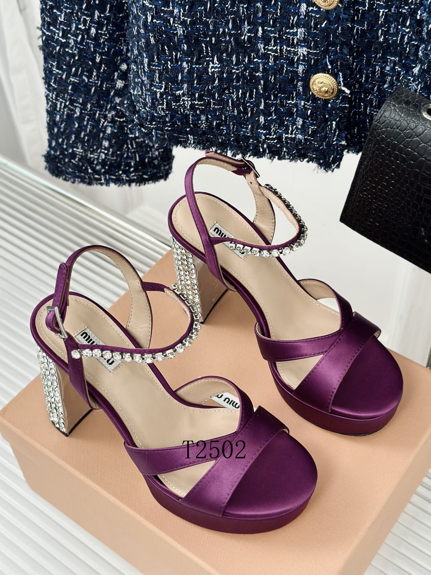 Miu Miu High Heel Woman 0803