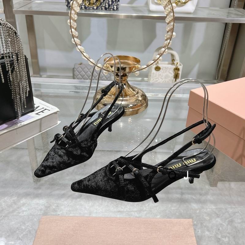 MiuMiu sz35-40 4.5 J0202