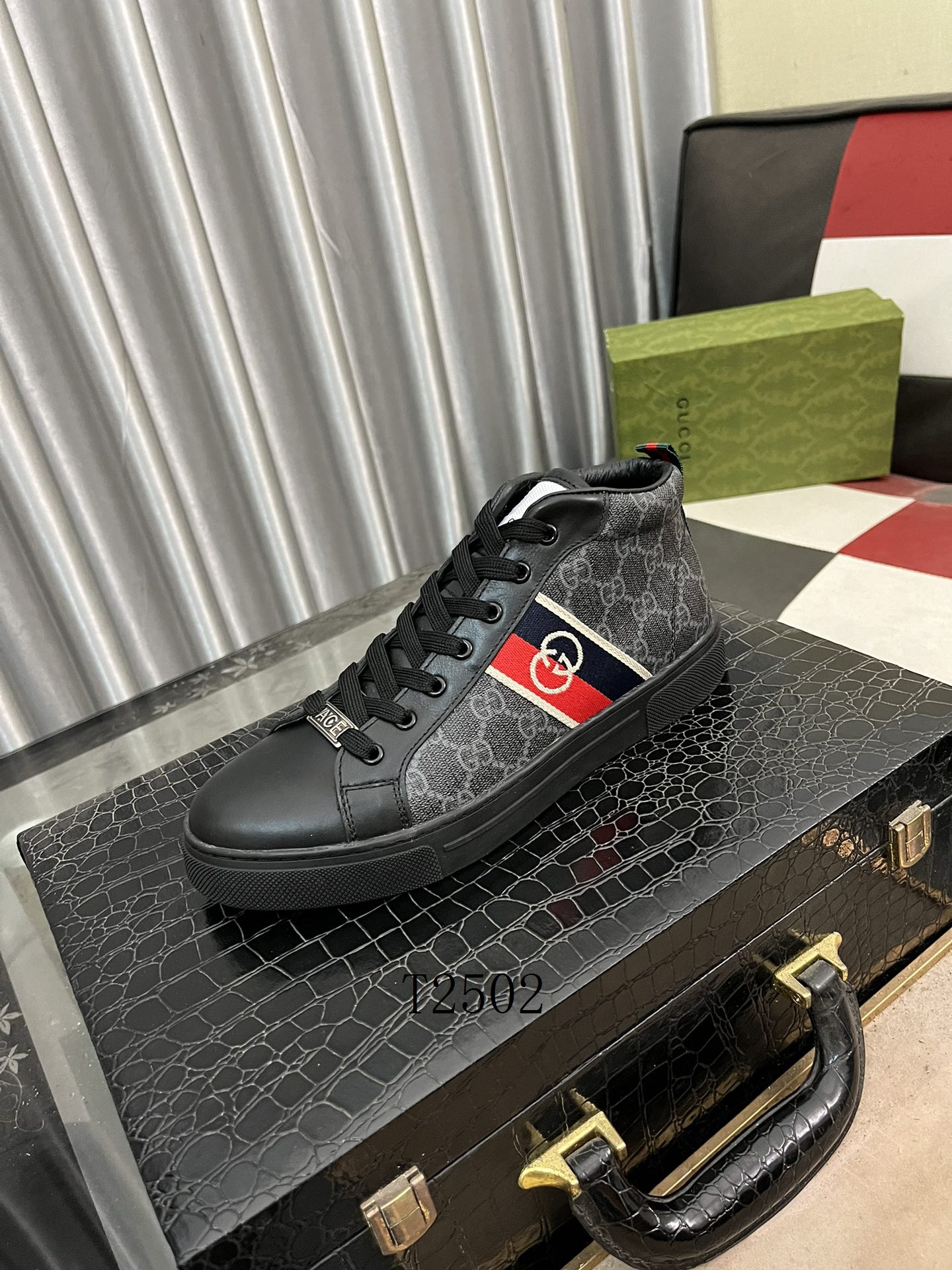 Gucci sz38-44 h0202