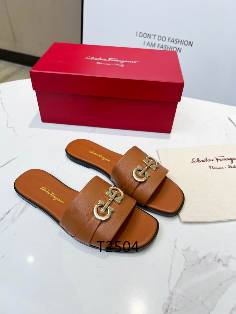 Ferragamo Slippers 0502