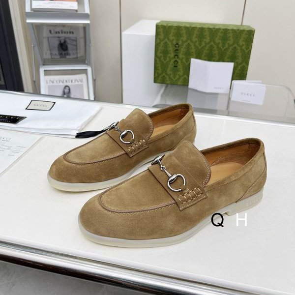 Gucci sz39-45 HX0505