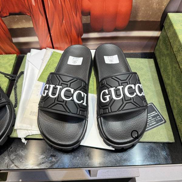 Gucci sz35-45 BS060