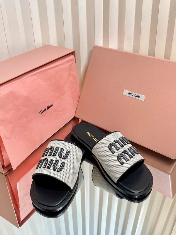 MiuMiu 35-41 mnh0506