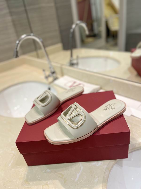 Valentino sz35-42 mnh0603