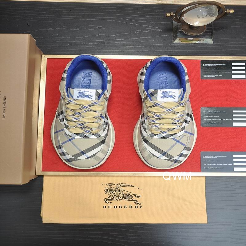 Burberry sz38-45 WM0701