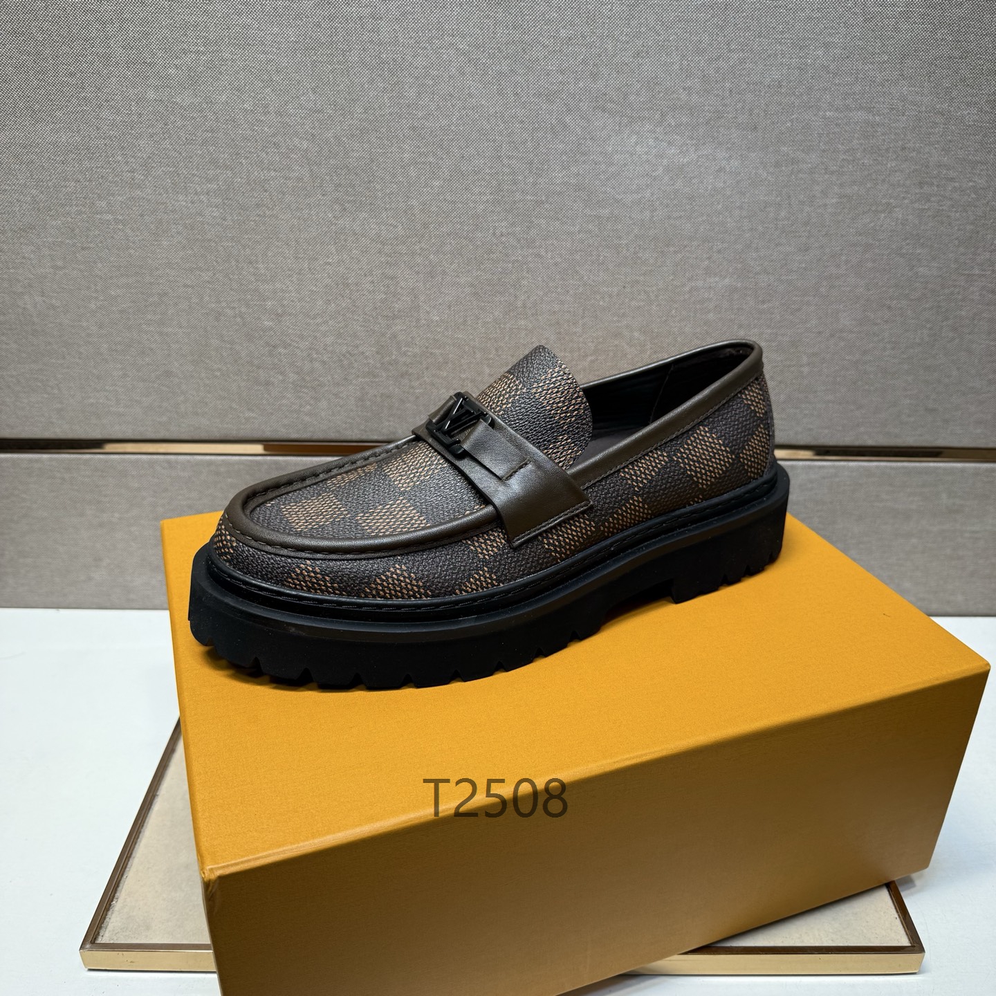 LV shoes 38-46 h0836