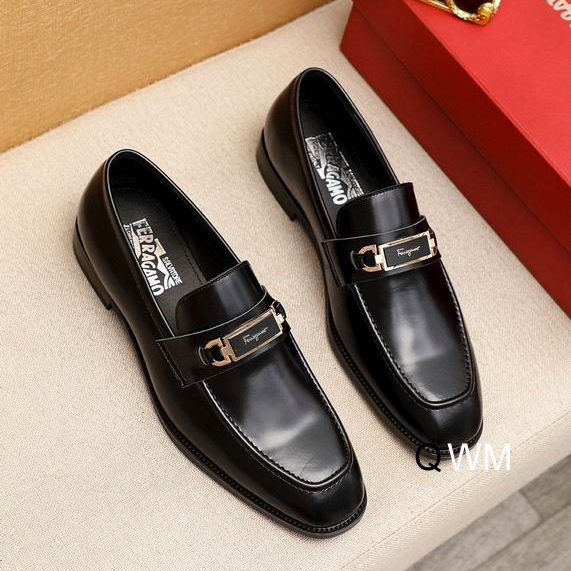 Ferragamo sz38-45 WM0817