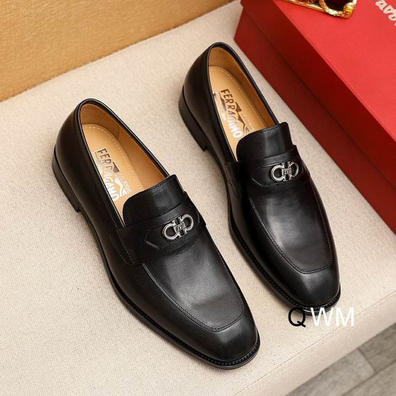 Ferragamo sz38-45 WM0823