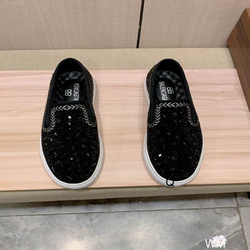 Balenciaga sz38-45 WM0901