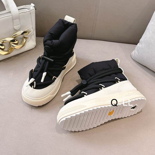 Moncler snow boot  Ts