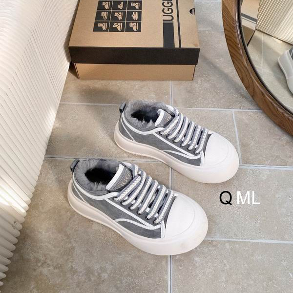 UGG sz35-40 ML1101
