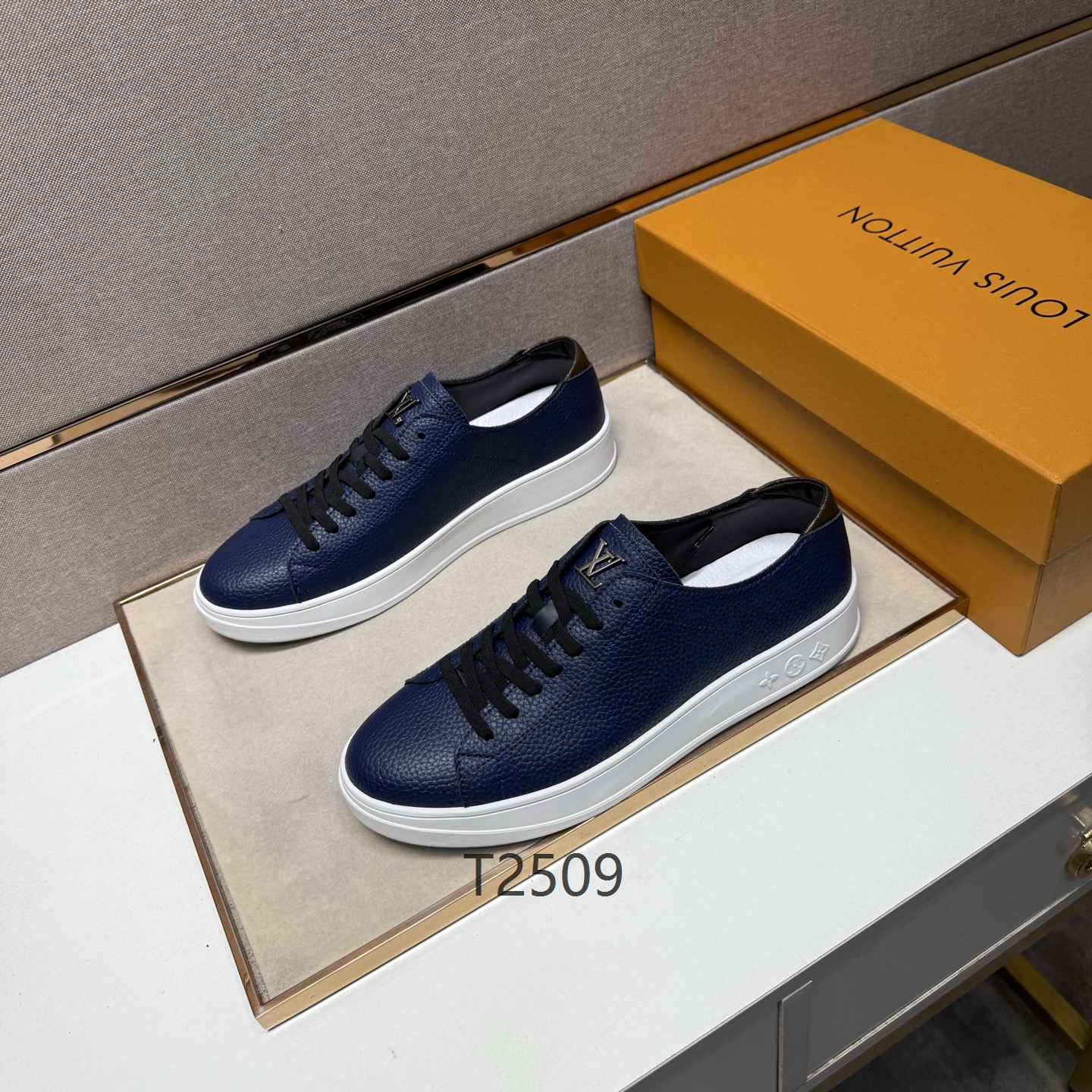 LV shoes 38-46 h1204