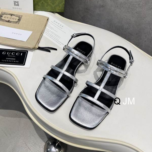 Gucci sz35-40 JM0128
