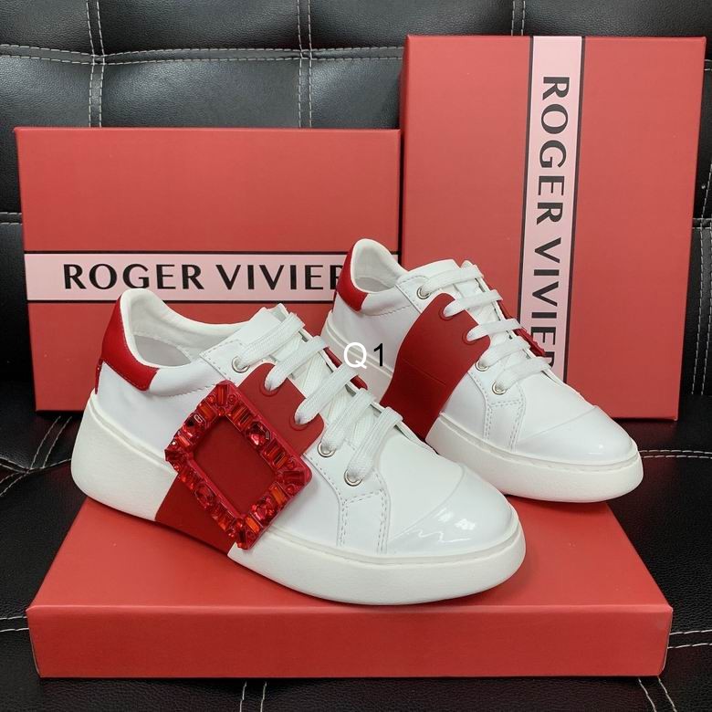 Roger Vivier -TS