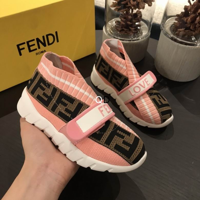 Fendi ͯЬ -Ts