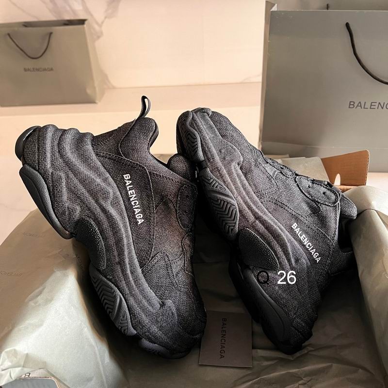 Balenciaga �еͰ�Ь Ts