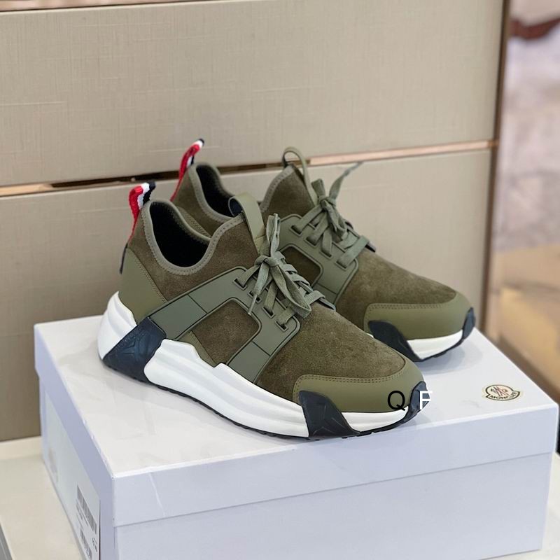 Moncler �еͰ� Ts